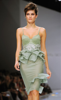photo 6 in Isabeli Fontana gallery [id422523] 2011-09-26 00:00:00