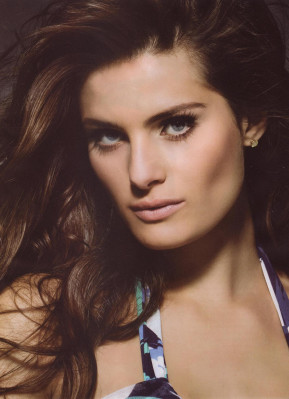 photo 21 in Isabeli Fontana gallery [id156913] 2009-05-12 00:00:00