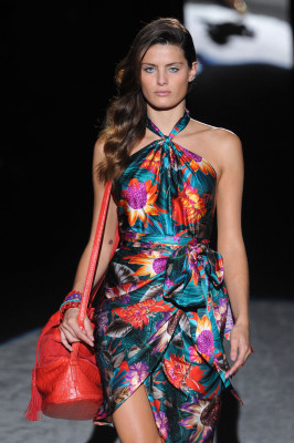 photo 26 in Isabeli Fontana gallery [id427905] 2011-10-12 00:00:00