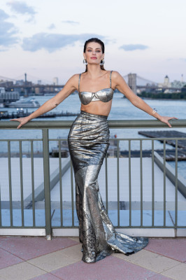 Isabeli Fontana for V MAGAZINE HOSTS V149 COVER LAUNCH SOIREE