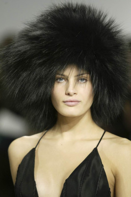 photo 4 in Isabeli Fontana gallery [id27756] -0001-11-30 00:00:00