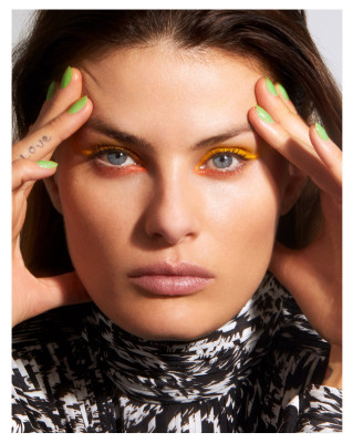 Isabeli Fontana - Vogue Greece 