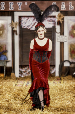 Isabella Rosselini for Betsey Johnson FW 1995