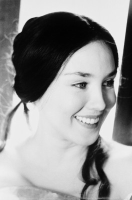 photo 18 in Isabelle Adjani gallery [id576006] 2012-11-03 00:00:00