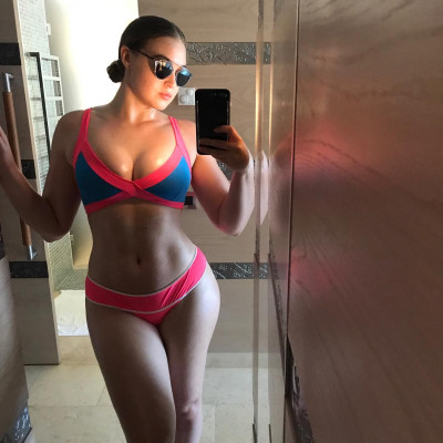 Iskra Lawrence pic #976070