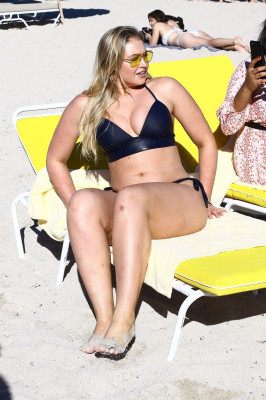 Iskra Lawrence pic #1022408