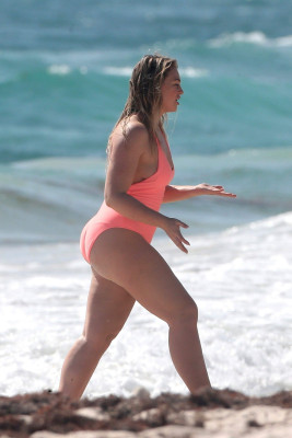 Iskra Lawrence pic #1044982