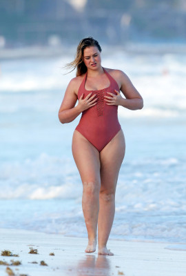 Iskra Lawrence pic #1044596