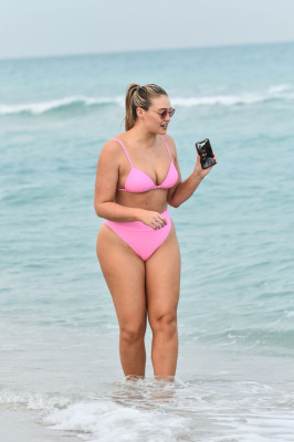 Iskra Lawrence pic #1126040