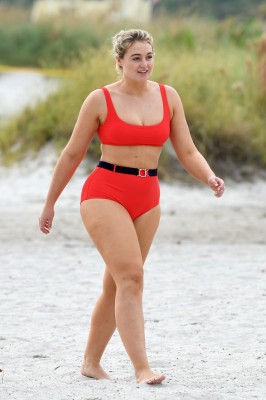 Iskra Lawrence pic #1125934