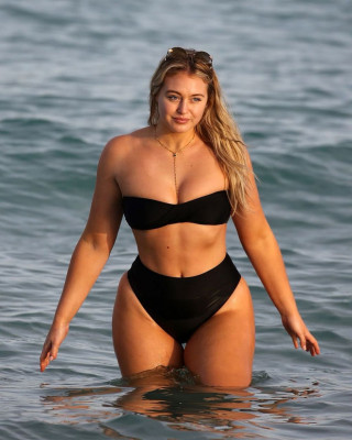 Iskra Lawrence pic #1129305
