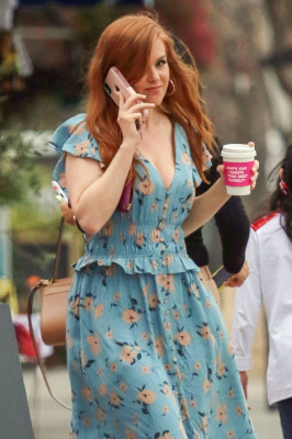 Isla Fisher – Out in Los Angeles 03/05/2019