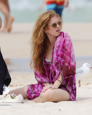  Isla Fisher at Bondi Beach in Australia