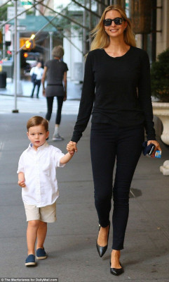 Ivanka Trump pic #974217