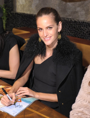 Izabel Goulart pic #505451