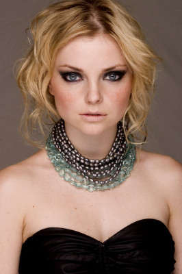 Izabella Miko pic #209301
