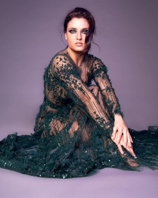 Jade Chynoweth – Cliché Magazine April /May 2019