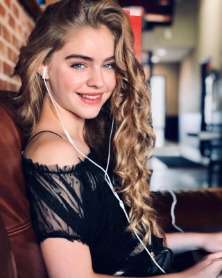 Jade Weber pic #1205801