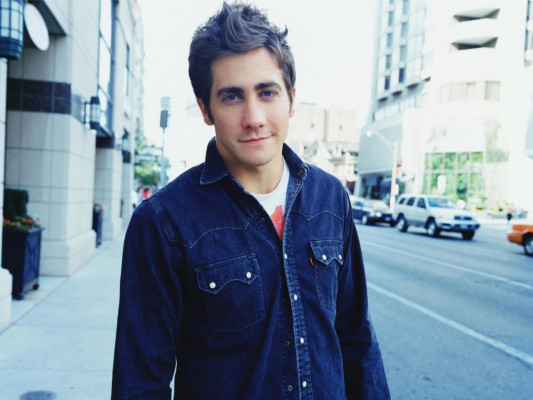 Jake Gyllenhaal pic #265458