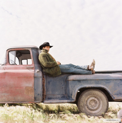 Jake Gyllenhaal pic #266531