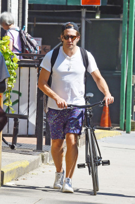 Jake Gyllenhaal - Out bike riding in New York City, August 31, 2019