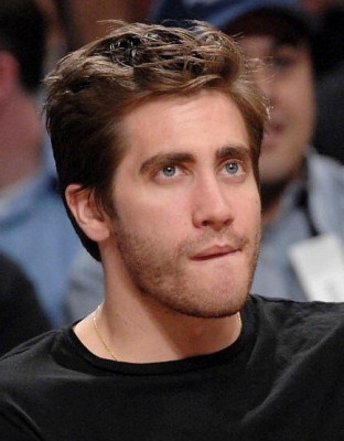 photo 16 in Jake Gyllenhaal gallery [id264716] 2010-05-19 00:00:00