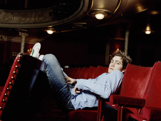 Jake Gyllenhaal pic #266551