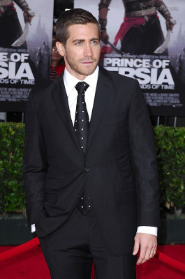 photo 20 in Jake Gyllenhaal gallery [id265930] 2010-05-21 00:00:00