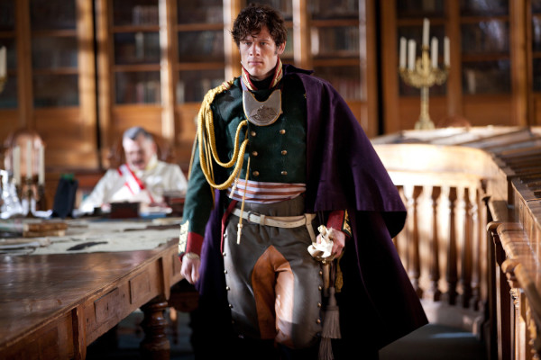 Возможно создать галерею для James Norton?