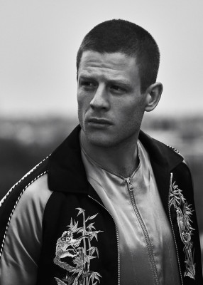 Возможно создать галерею для James Norton?