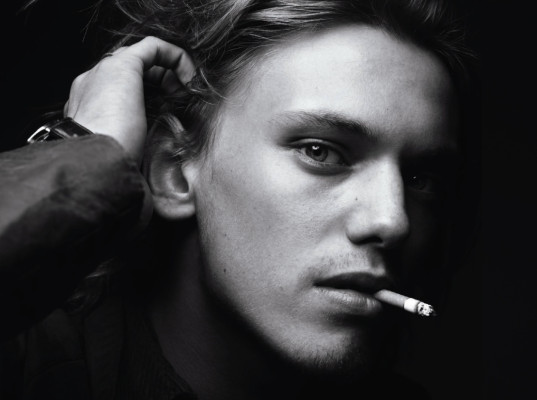 Jamie Campbell-Bower pic #285184