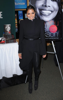 photo 11 in Janet Jackson gallery [id374797] 2011-03-22 00:00:00