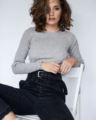 Janina Schiedlofski -Photoshoot March 2019