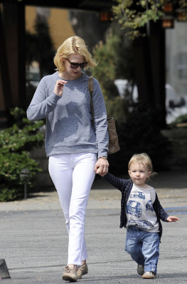 January Jones pic #624674