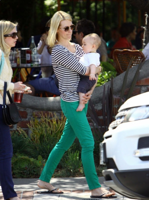 photo 24 in January Jones gallery [id521280] 2012-06-10 00:00:00