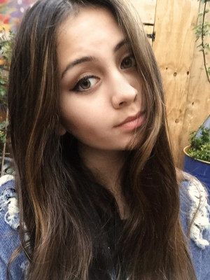 Jasmine Thompson pic #870186