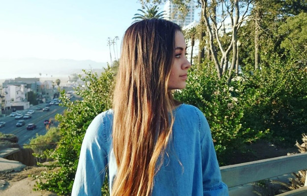 Jasmine Thompson pic #869834