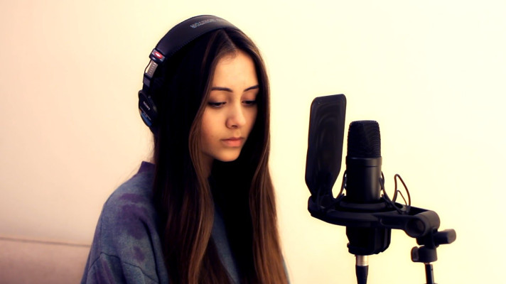 Jasmine Thompson pic #882213