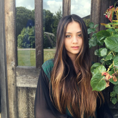 Jasmine Thompson pic #870589
