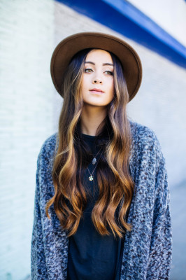 Jasmine Thompson pic #869836