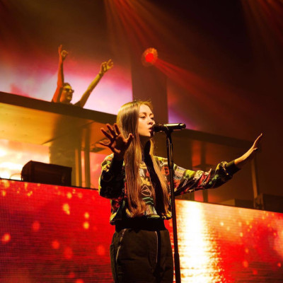 Jasmine Thompson pic #876309