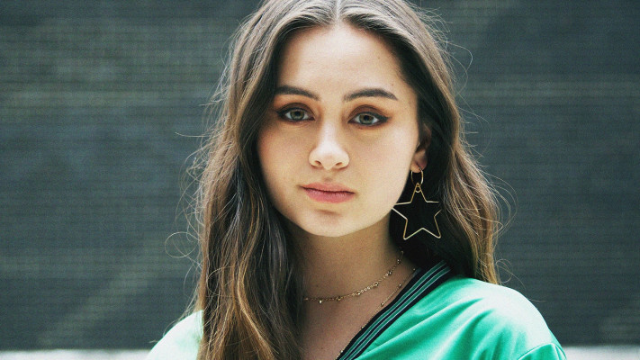 Jasmine Thompson - Galore Magazine 2017
