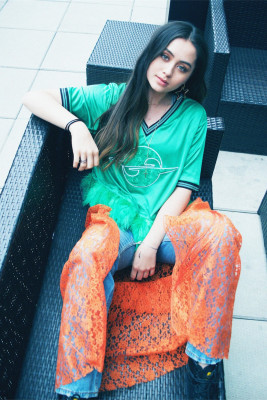 Jasmine Thompson - Galore Magazine 2017