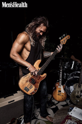 Jason Momoa Mens & Health 2017 december