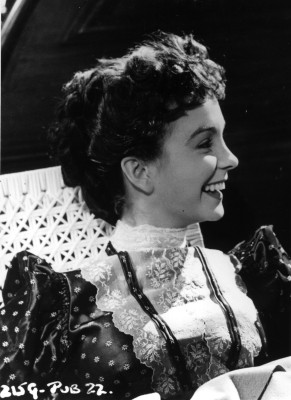 Jean Simmons pic #428971