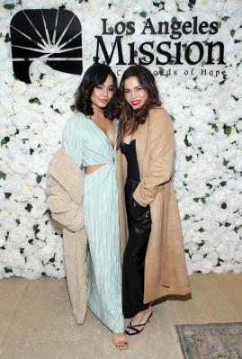 Jenna Dewan-LA Mission’s Annual Holiday Fundraiser