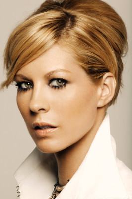 Jenna Elfman pic #31532