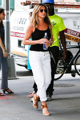 Jennifer Aniston pic #896424