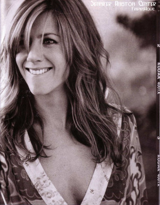 photo 7 in Aniston gallery [id30504] -0001-11-30 00:00:00