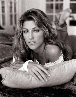 Jennifer Esposito pic #512284
